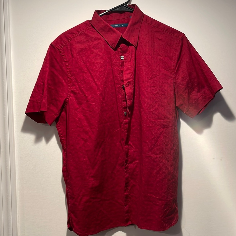 Perry Ellis Button-Up